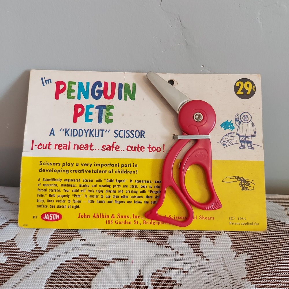 Vintage 1954 Penguin Pete Kiddykut Safety Scissors Jason John Ahlbin Red MCM NOS